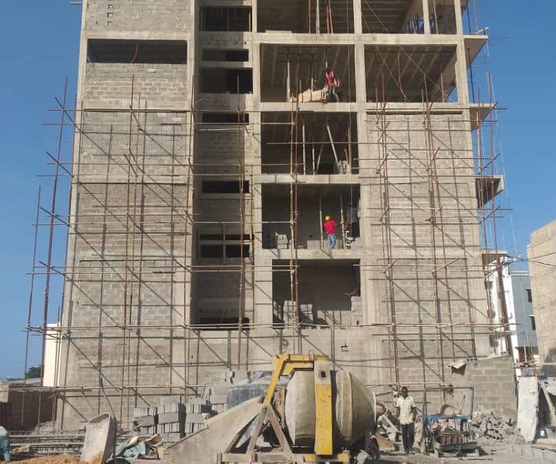Construction d’un Immeuble R+6 avec Terrasse et Sous sol à Mermoz
